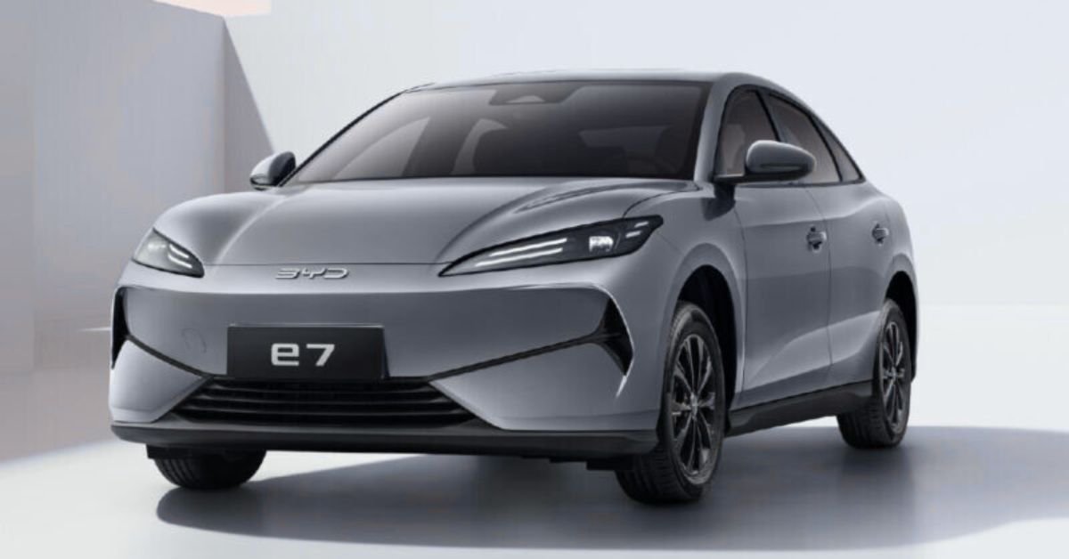 BYD e7 Electric Sedan: Stunning 520 KM Range at Just ₹12.33L in 2025!