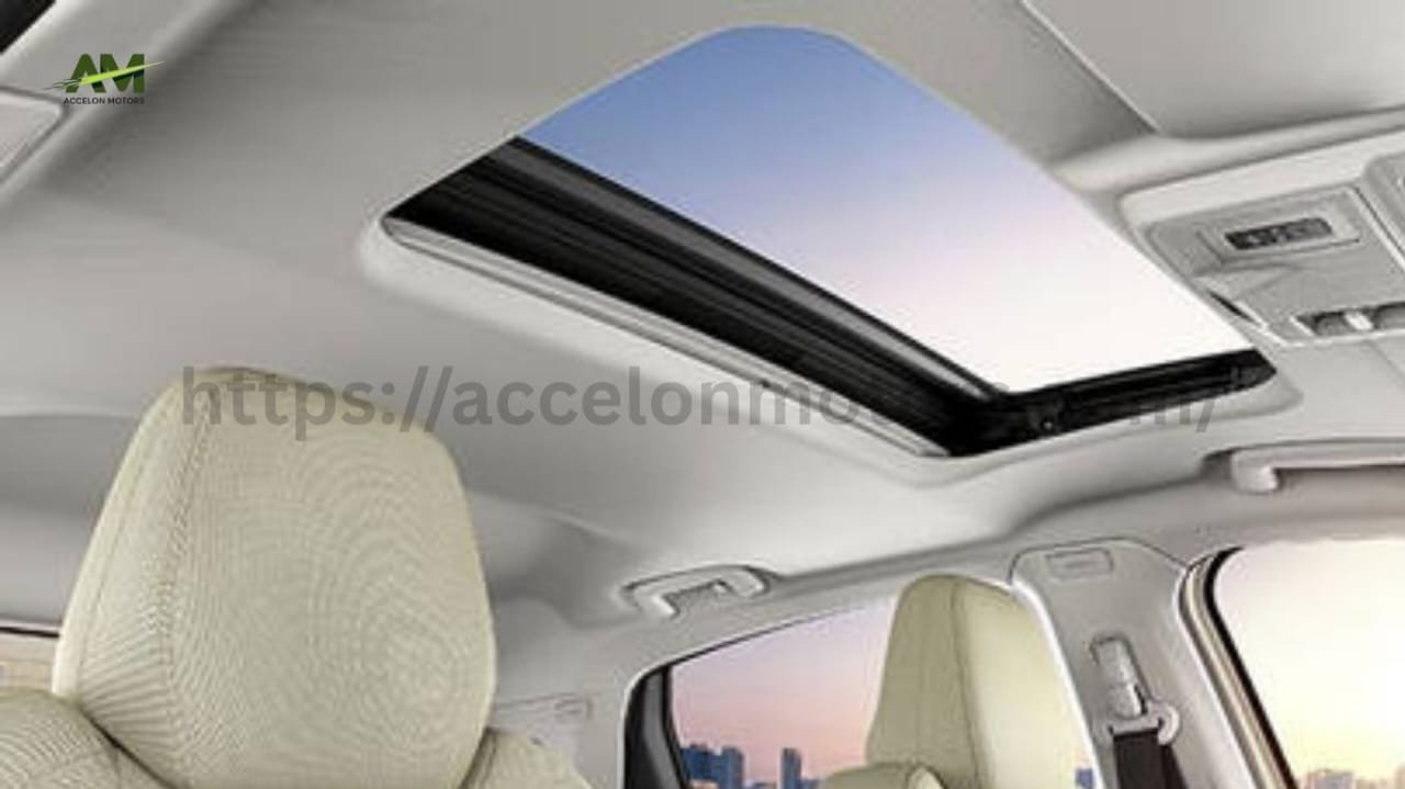 Tata Altroz Facelift 2025 Voice-Activated Sunroof Tata Altroz Facelift 2025 Voice-Activated Sunroof