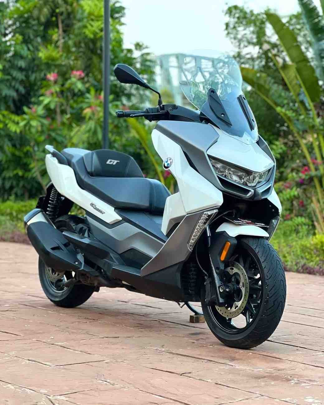 BMW C 400 GT BMW C 400 GT