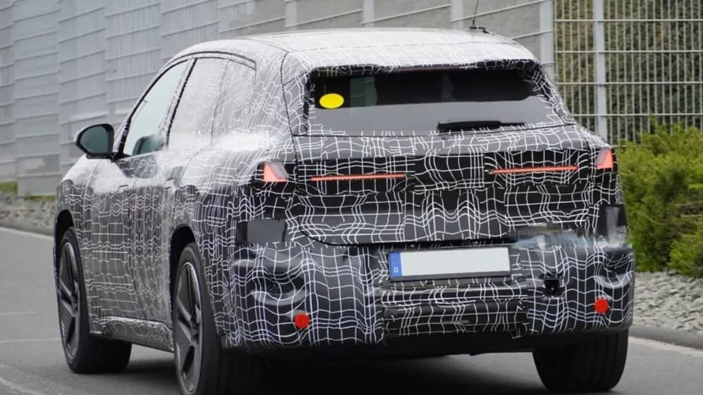 BMW iX3 2026 Design and Features BMW iX3 2026 Design and Features