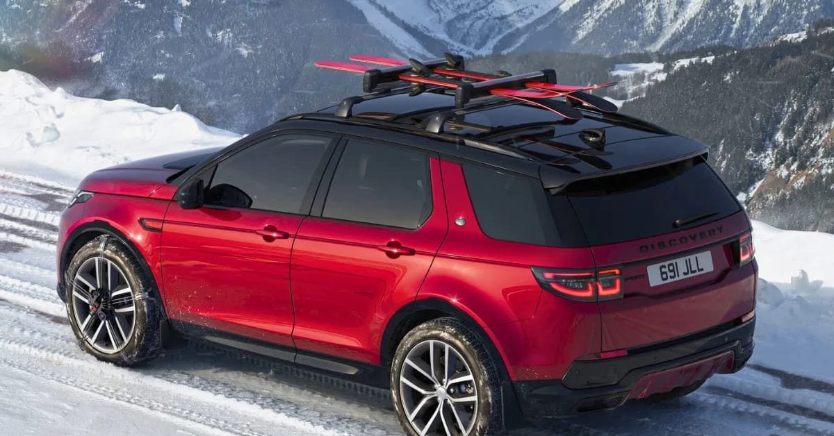 2025 Land Rover Discovery Sport: New Variants, Enhanced Features Unveiled.