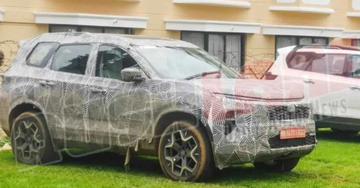 New Tata Safari Petrol Spy Shots Reveal: What Did We See? New Tata Safari Petrol Spy Shots Reveal: What Did We See?